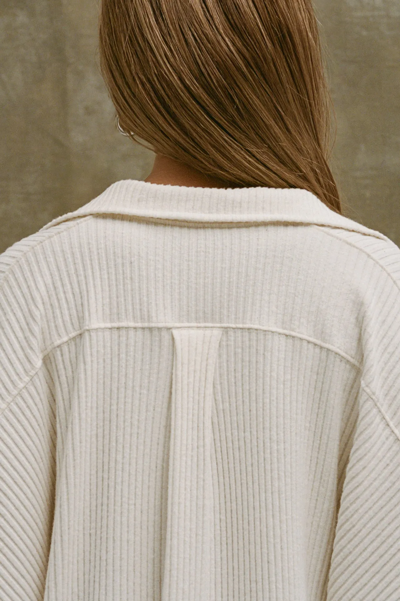 Deep V Pullover