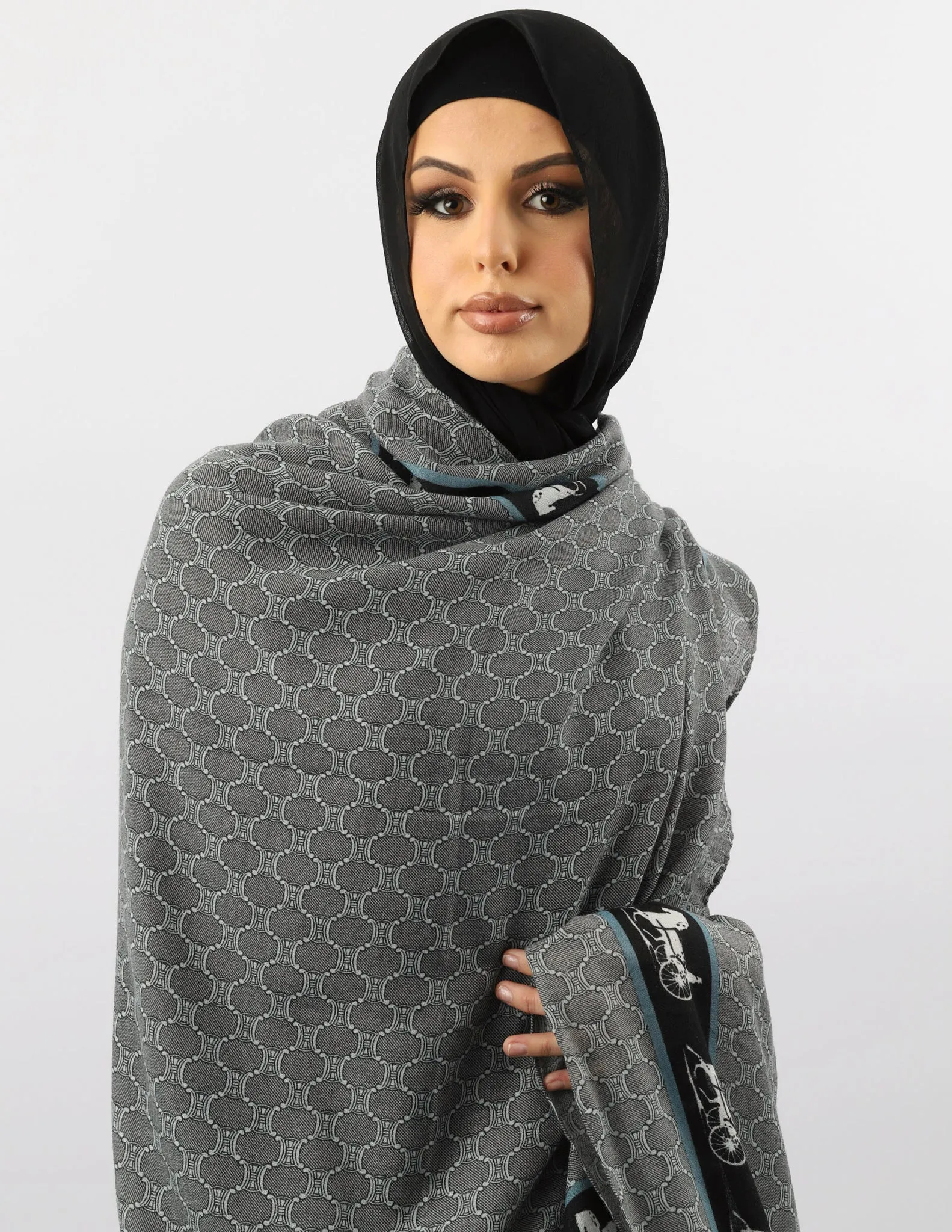 Ermaz Winter Shawl