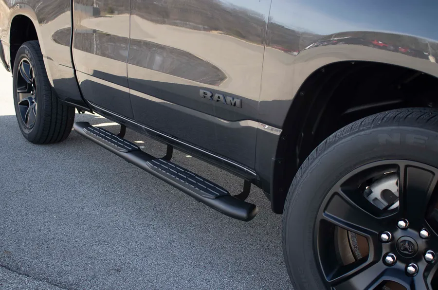 Fishbone Offroad 2019-Current Ram 1500 Quad Cab 5-Inch Oval Side Steps