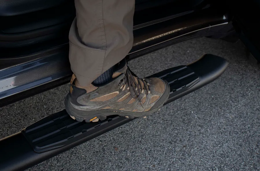 Fishbone Offroad 2019-Current Ram 1500 Quad Cab 5-Inch Oval Side Steps