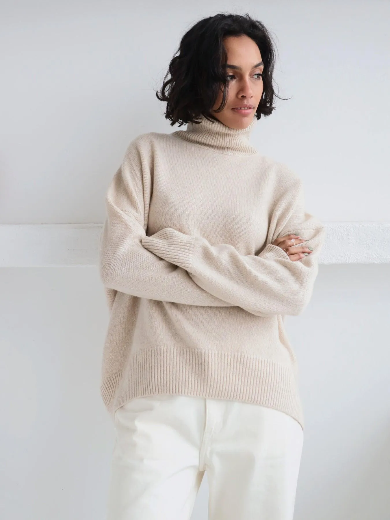 Ladies Solid Color Turtleneck Knit Sweater W003