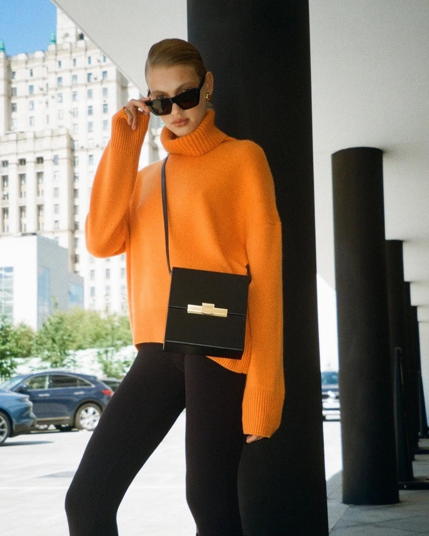 Ladies Solid Color Turtleneck Knit Sweater W003