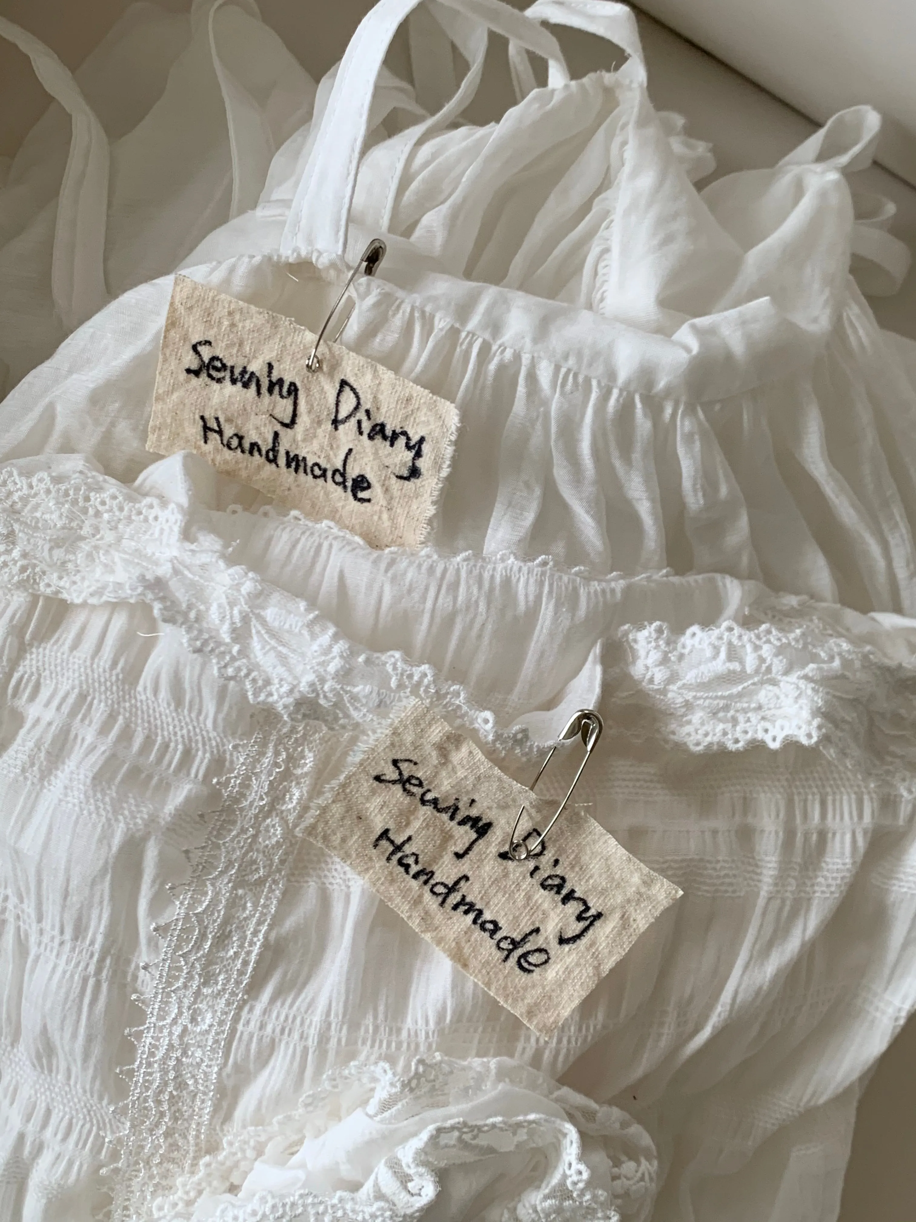 [Tailor Made] Angel Aroma Handmade Crop Top Off-shoulder Shirt